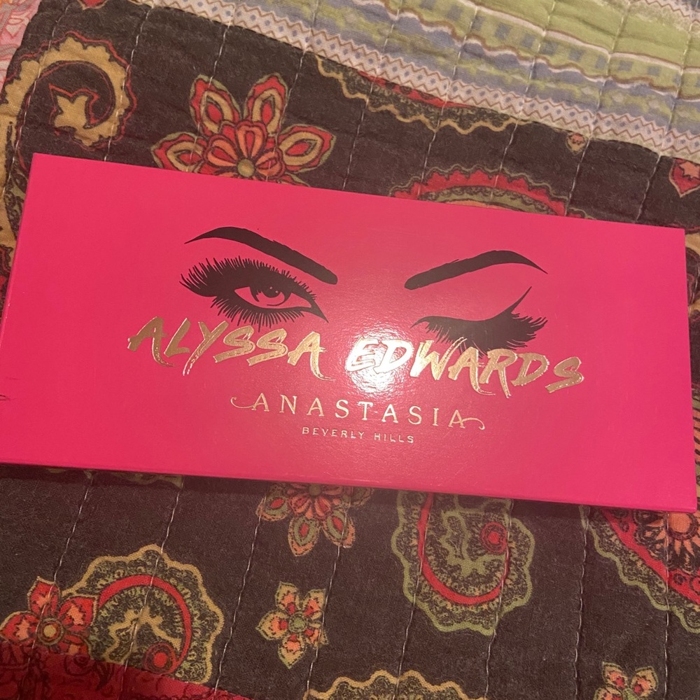 NIB Anastasia Alyssa Edwards Palette